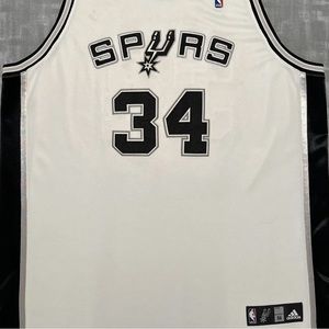 Authentic Vintage Adidas San Antonio Spurs Antonio McDyess Basketball Jersey.